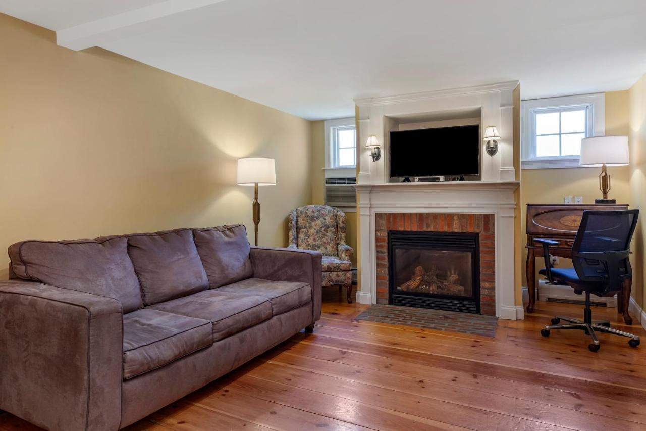 Essex Street & Suites, Ascend Collection