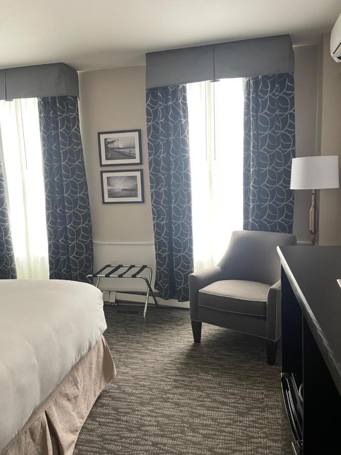 Essex Street & Suites, Ascend Collection Hotel