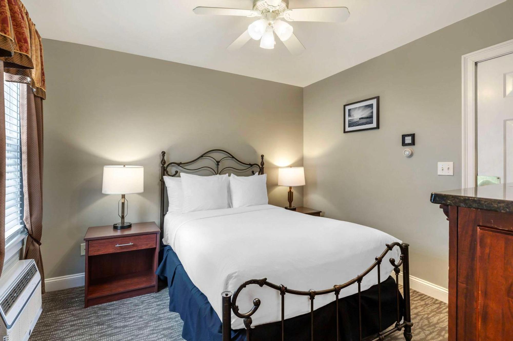 Essex Street & Suites, Ascend Collection Newburyport